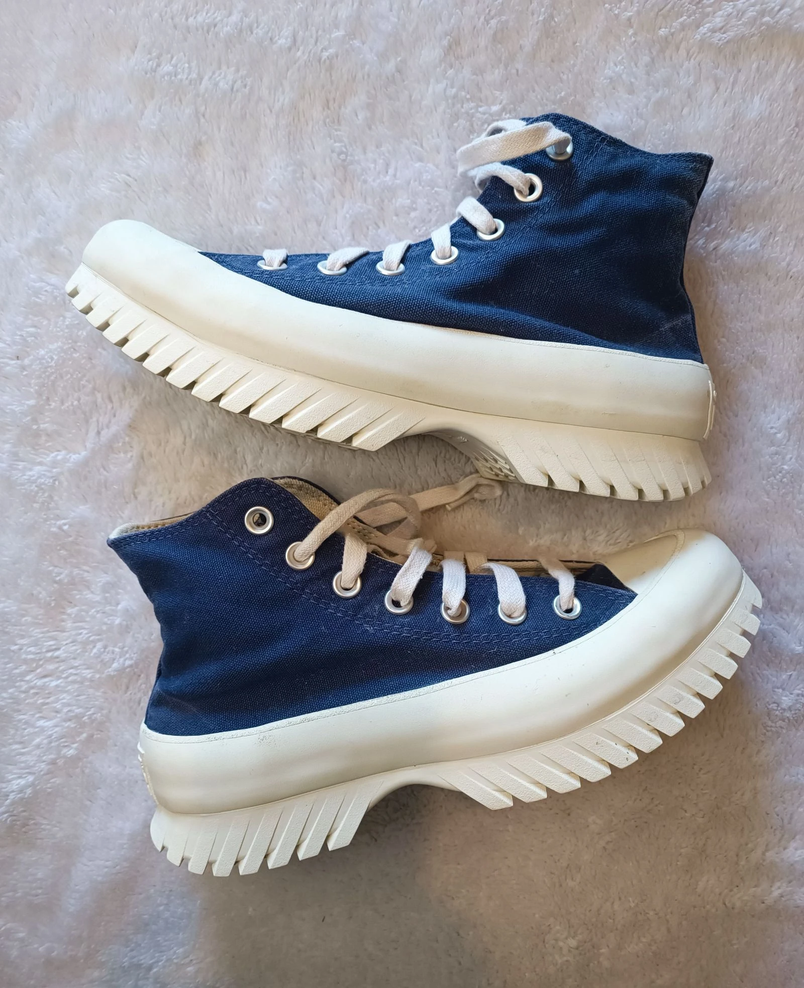 Pair of Converse All Star Chuck Taylor in good condition size 38 navy blue color platform sole – photo 2